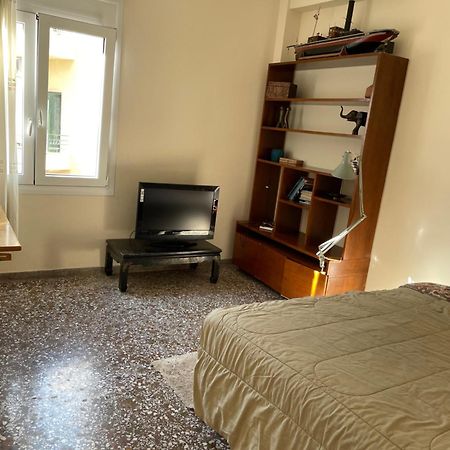 Quiet Bright Just Renewed Top Floor At Lycabetous Атина Екстериор снимка